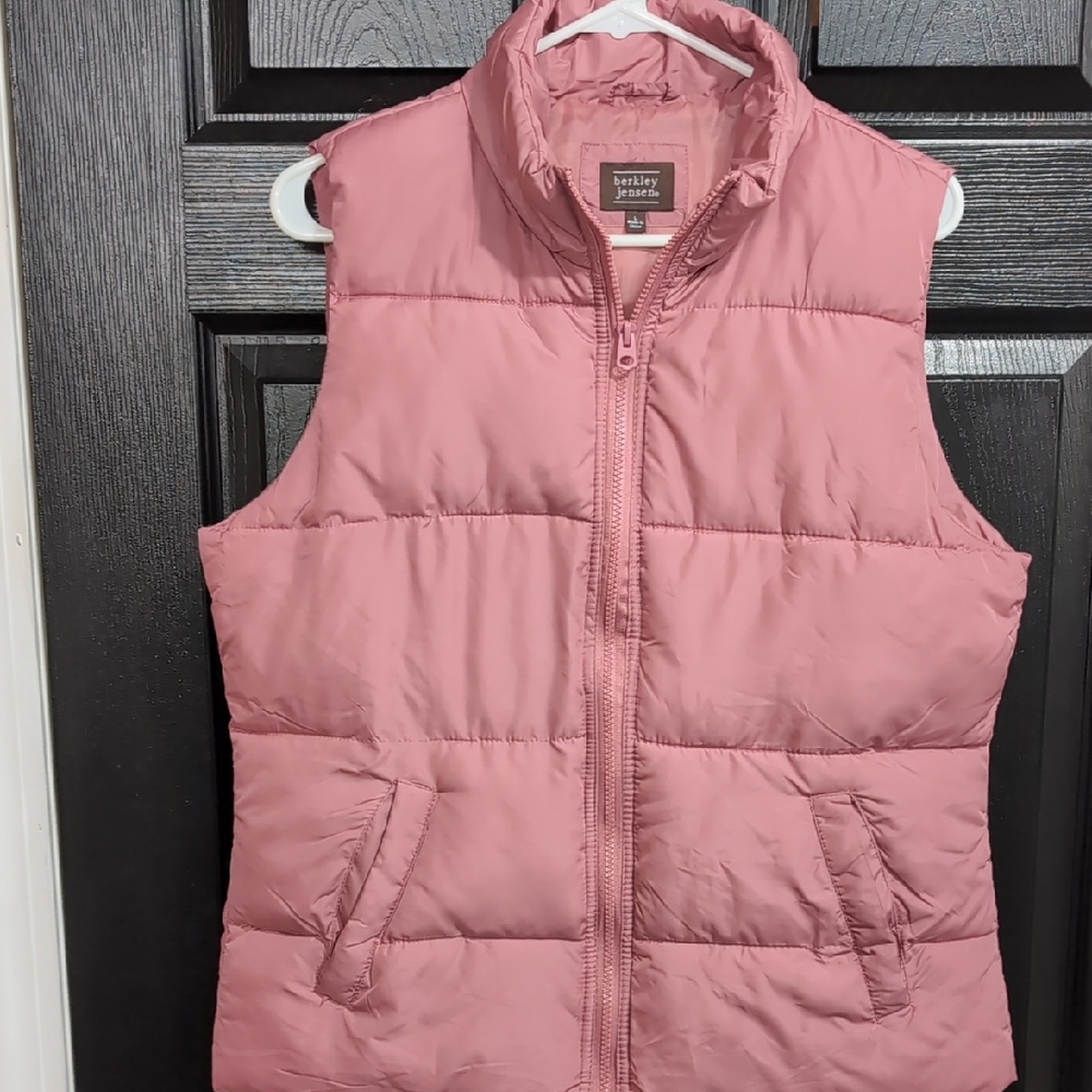 Women's Pink Quilted Vest